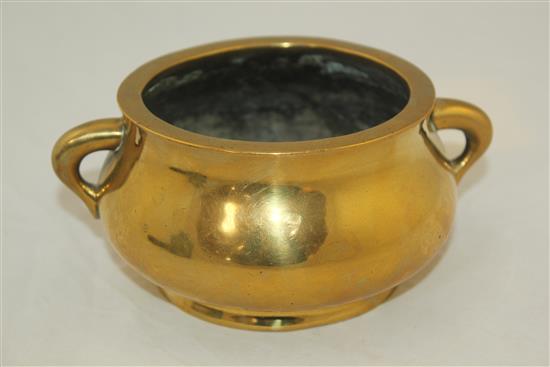 A Chinese bronze gui censer, Xuande six character mark, probably 18th / 19th century, width 15.5cm